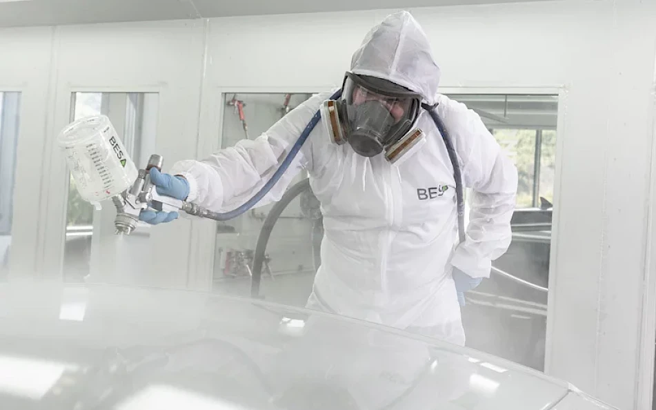 aplicacion barniz besa